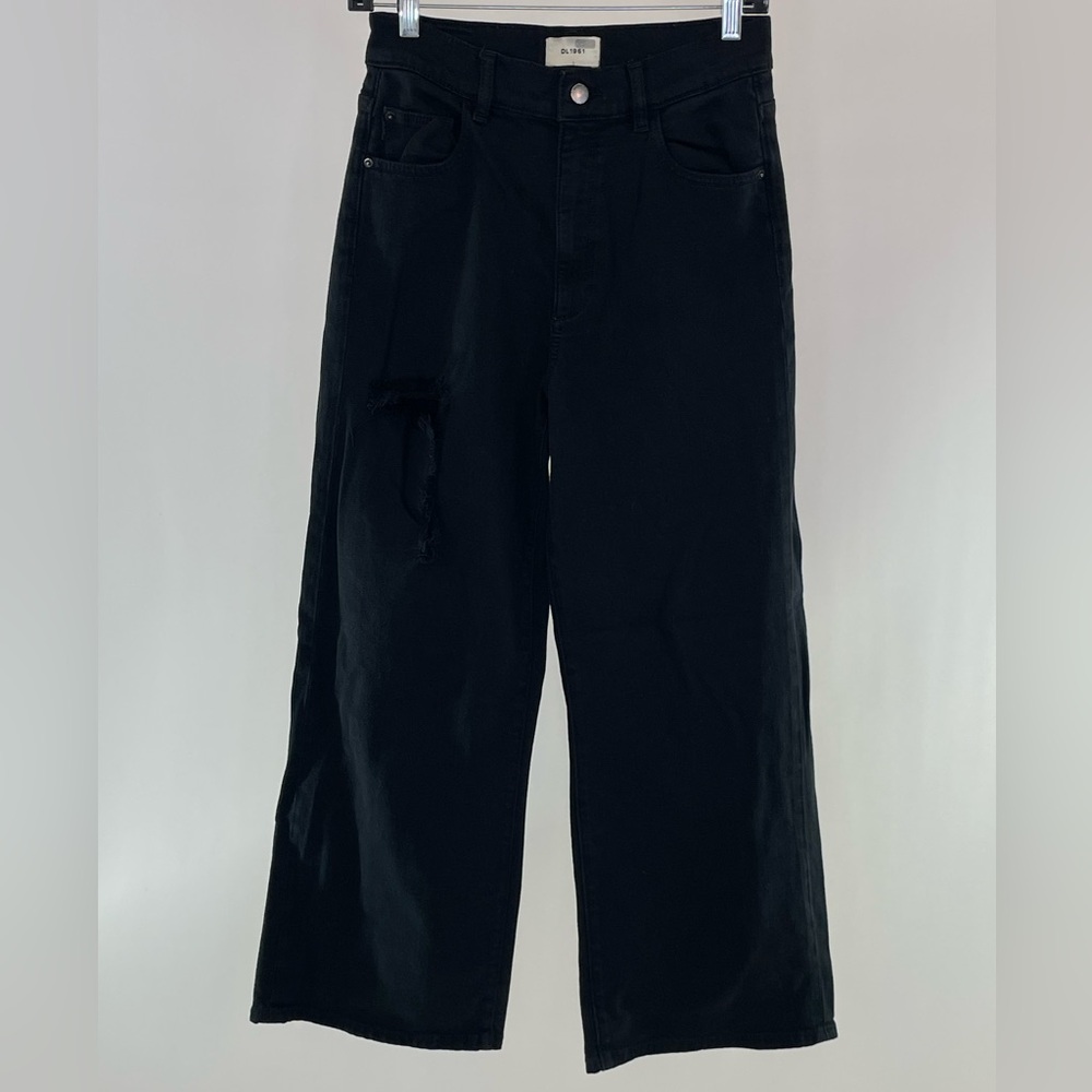 DL1961 Hepburn Jeans in Black, 27 (tear on right thigh)